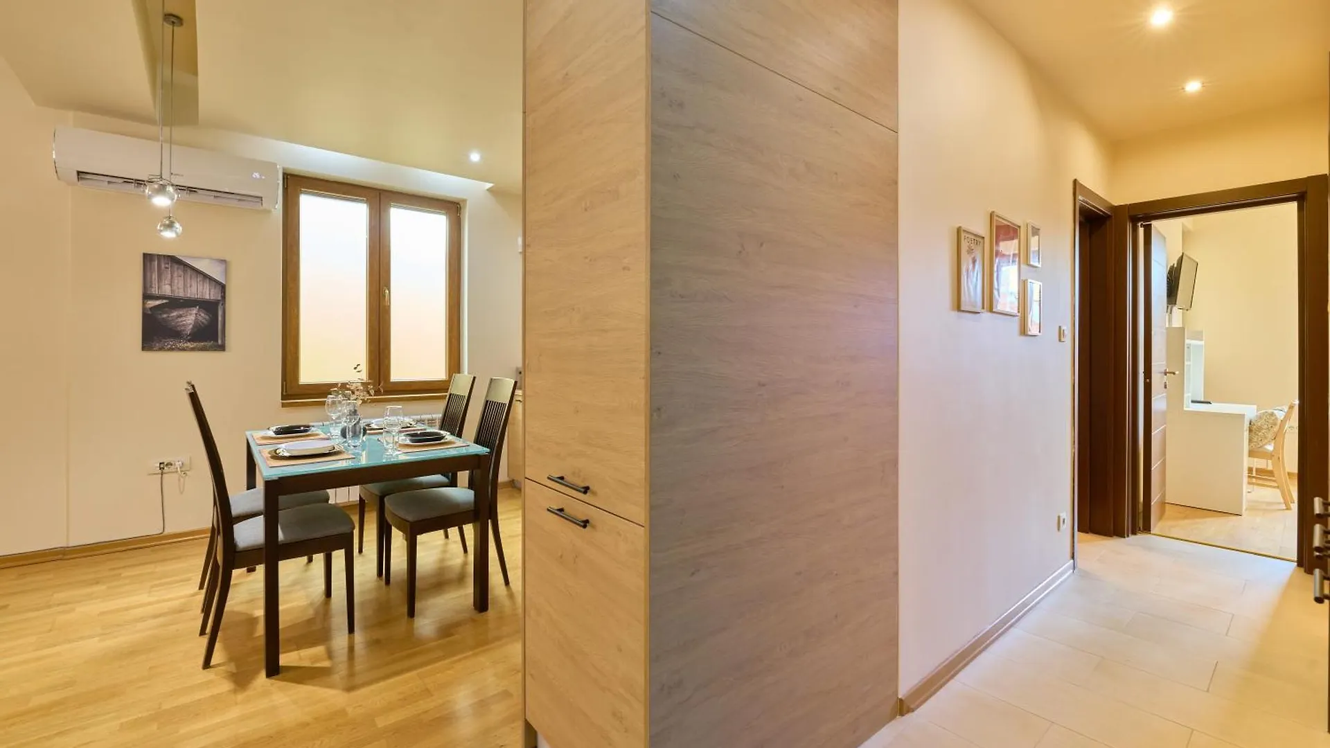 Splendid Central 2Bdrm Suite Sofia 0*,